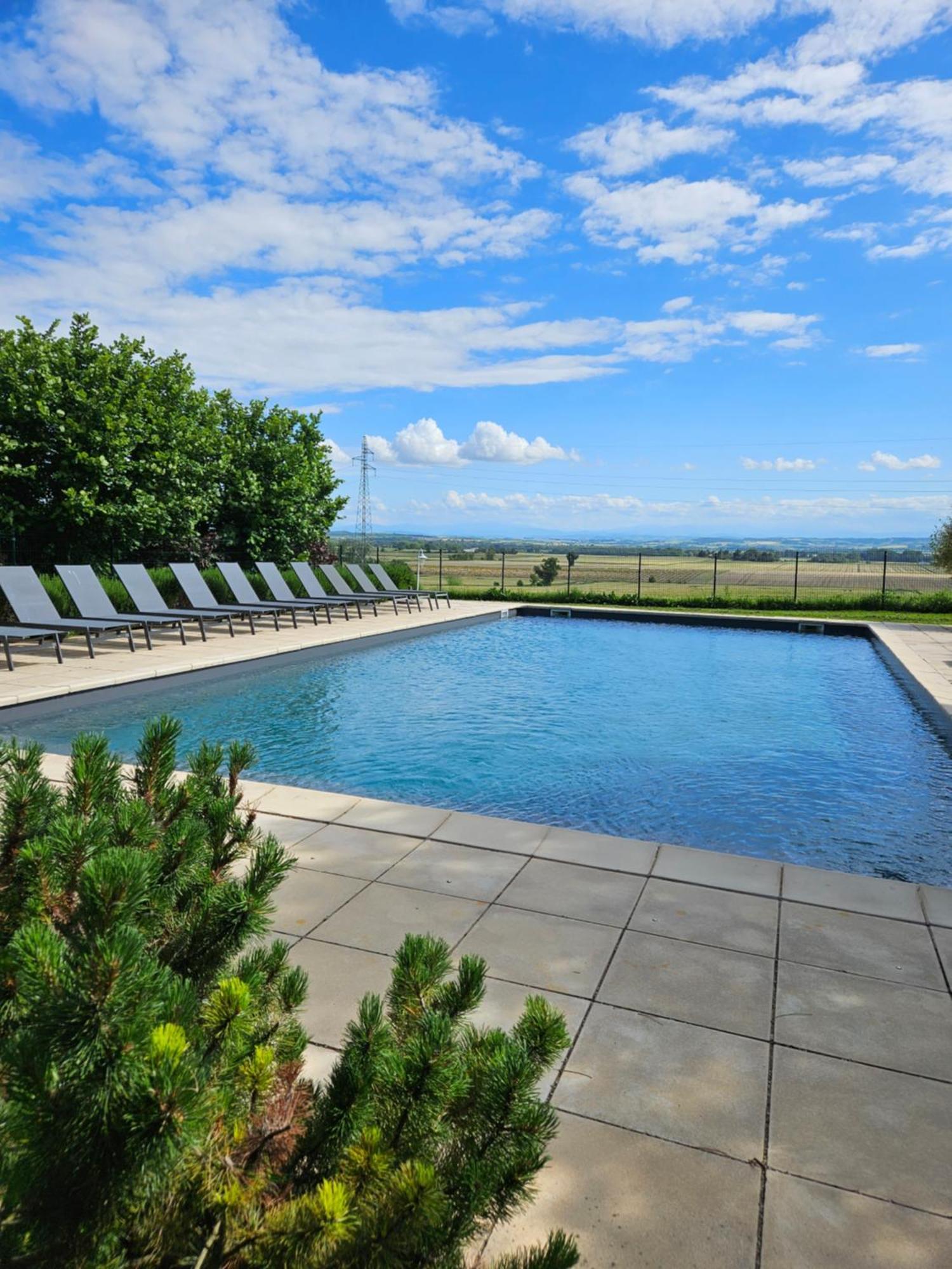 Domaine Saladry Villa Villepinte  Luaran gambar